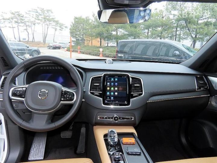 Volvo XC90 T8 Ultimate Bright 8