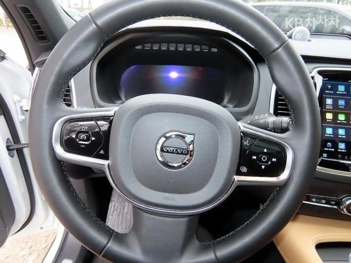 Volvo XC90 T8 Ultimate Bright 9
