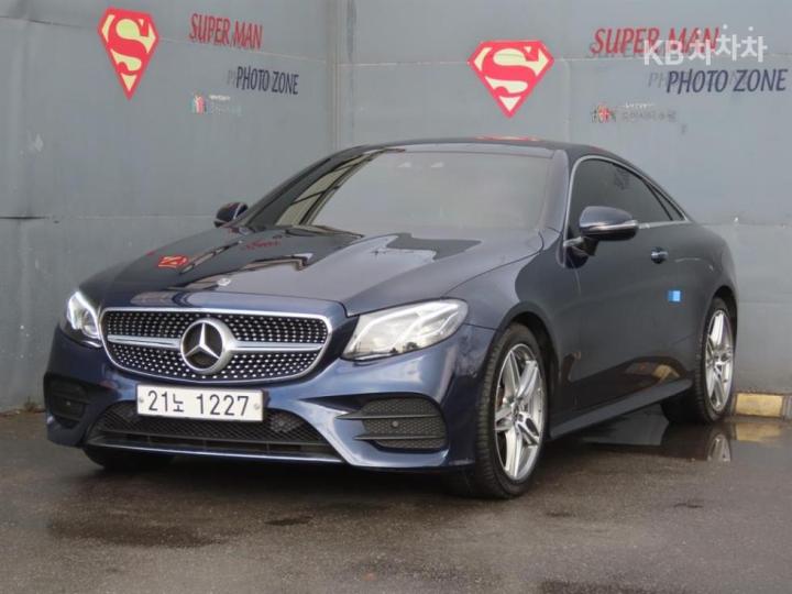 Mercedes-Benz E-Class W213 E220d COUPE 2