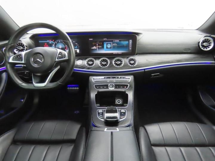 Mercedes-Benz E-Class W213 E220d COUPE 9