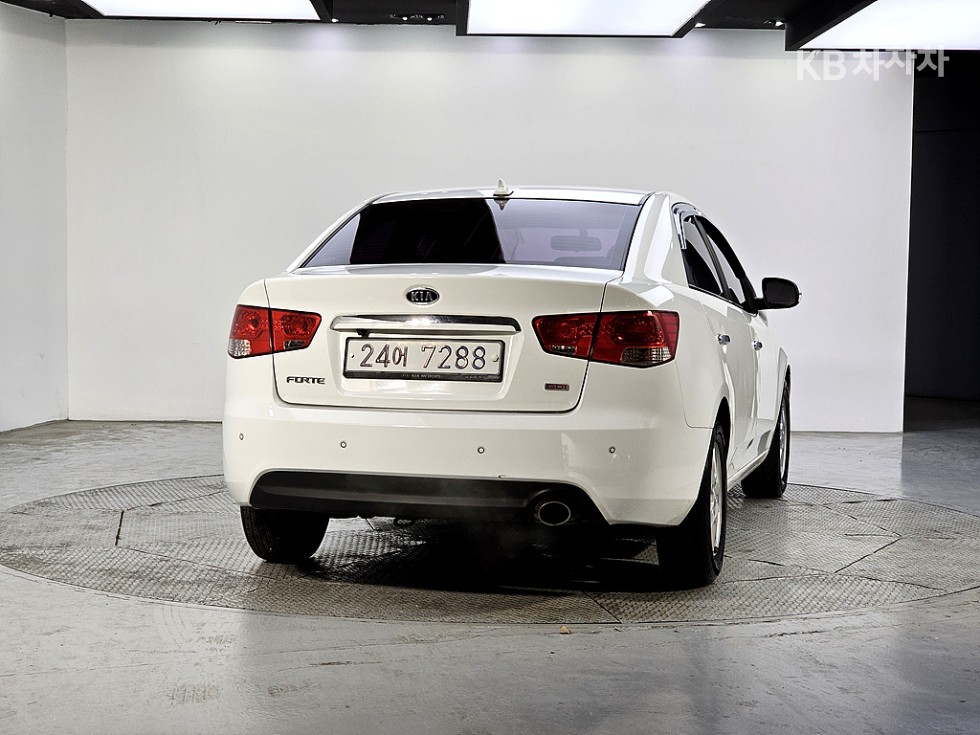 2012 - kia forte