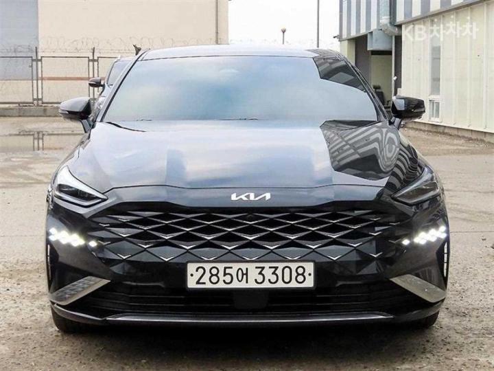 Kia K8 Hybrid 1.6 Turbo Noblesse