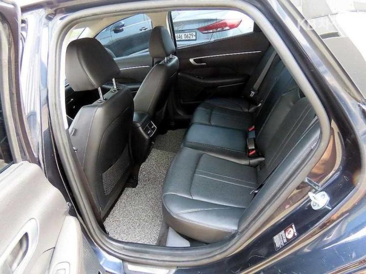 Hyundai Sonata DN8 2.0 Premium Family 7