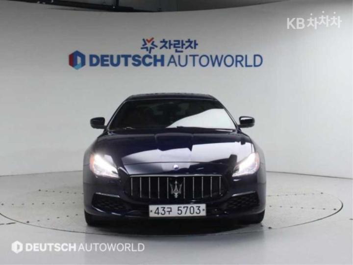 Maserati Quattroporte 3.0 Diesel V6 GranLusso 4