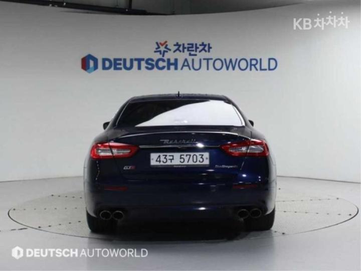 Maserati Quattroporte 3.0 Diesel V6 GranLusso 5