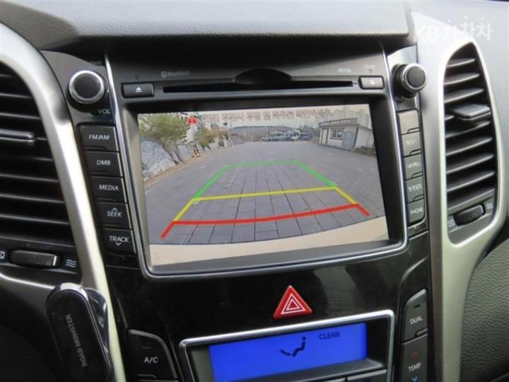 Hyundai i30 New 1.6 GDI Extreme 10