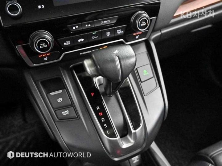 Honda CR-V 1.5 4WD EX-L 10