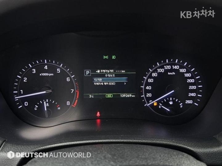 Genesis G80 3.3 GDI AWD Luxury 9