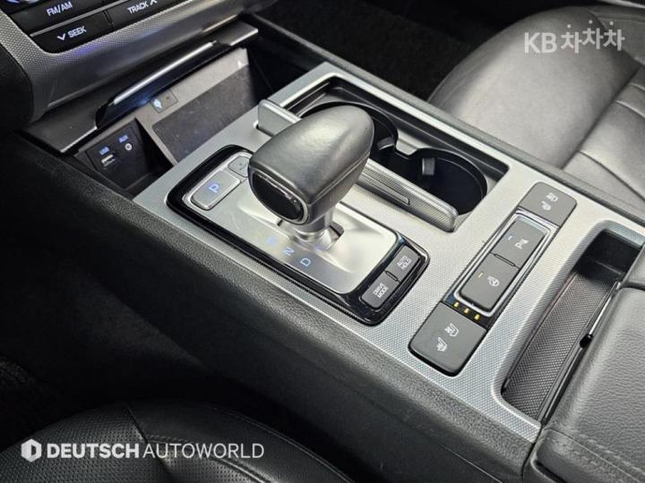 Genesis G80 3.3 GDI AWD Luxury 10