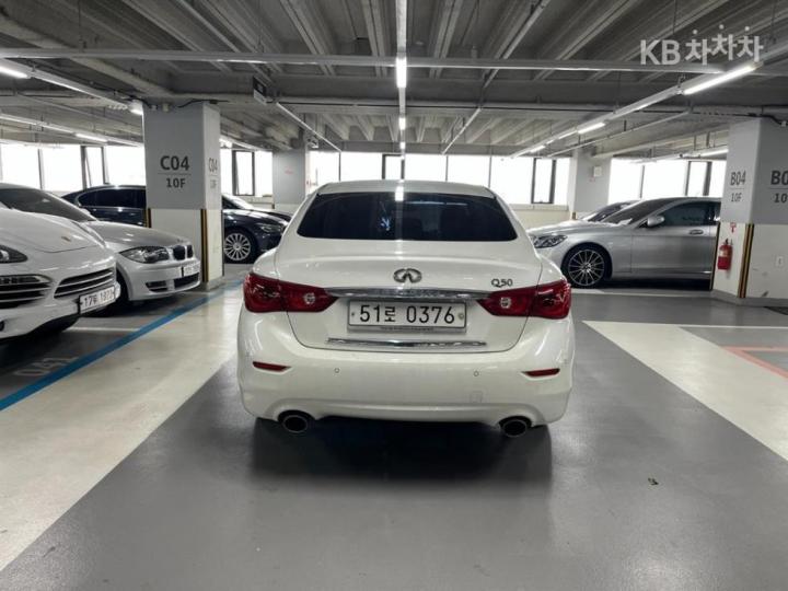 Infiniti Q50 2.2d Premium 5