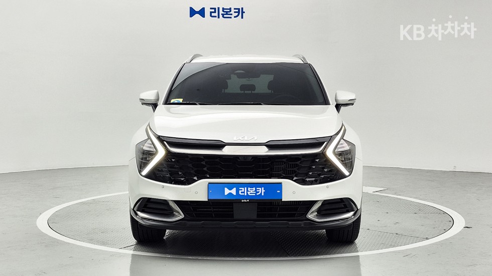 2023 - kia sportage
