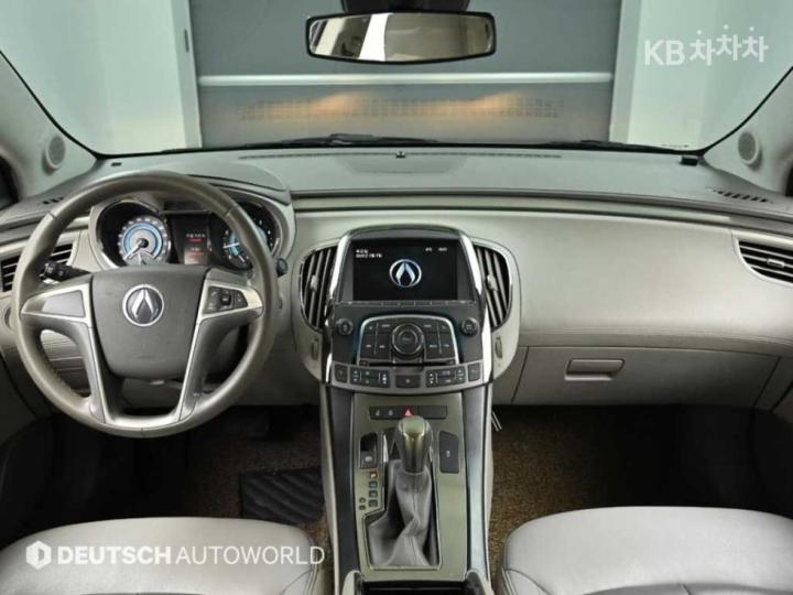 Chevrolet Alpheon CL240 Deluxe 8