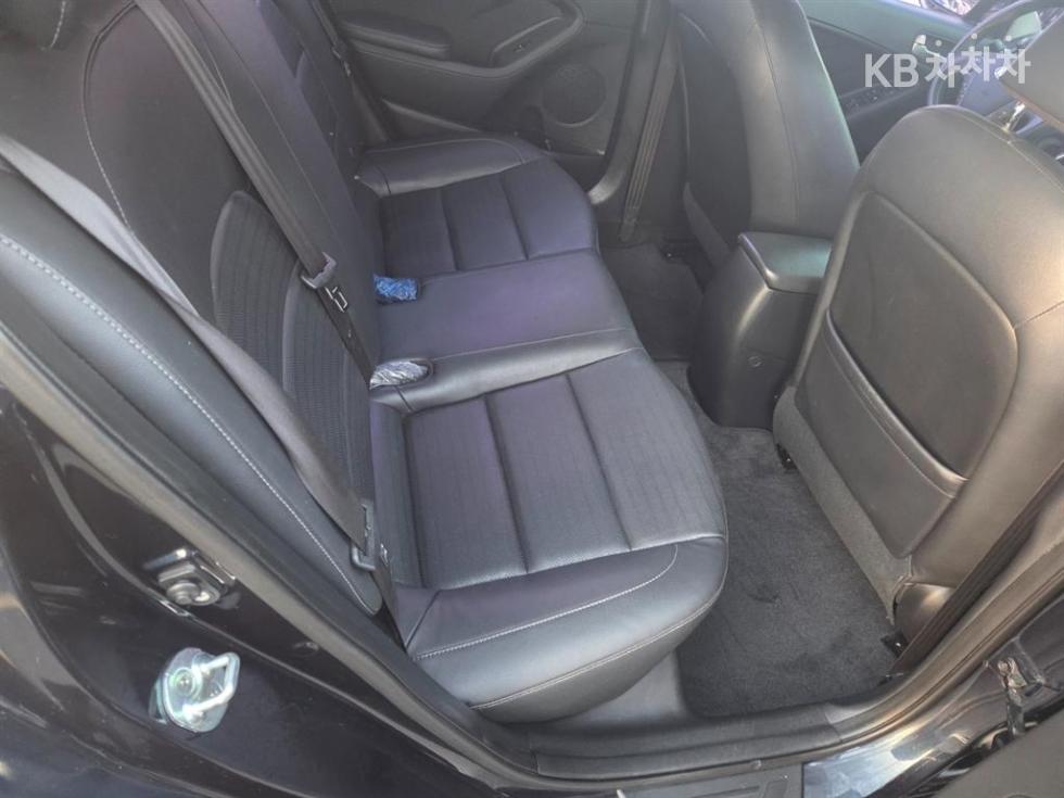 2017 - kia k3