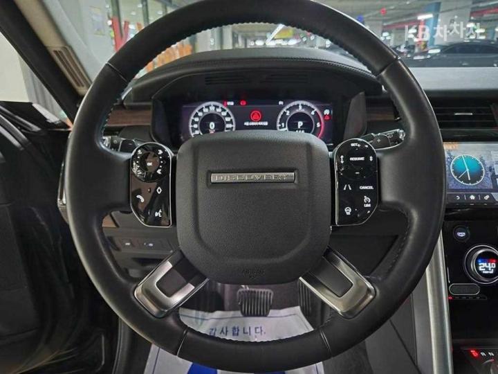 Land Rover Discovery 5 3.0 SD6 HSE Luxury 10