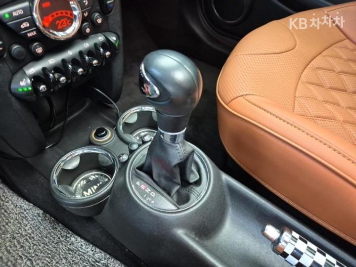 Mini Cooper S 1.6 Base Type 9