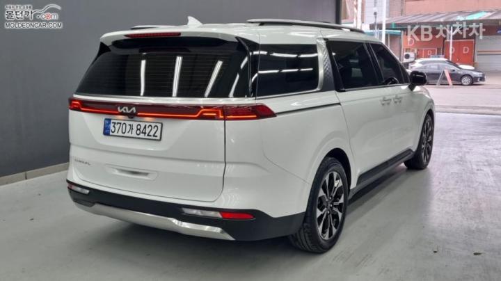 Kia Carnival D2.2 Signature 3