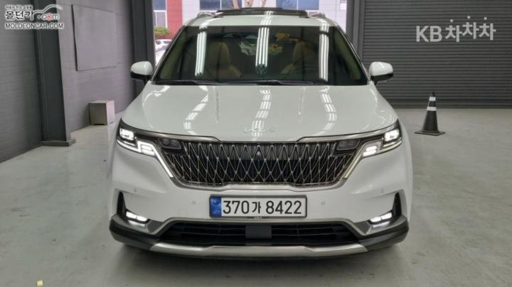 Kia Carnival D2.2 Signature 4