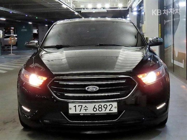 Ford Taurus New 2.0 Limited EcoBoost 3