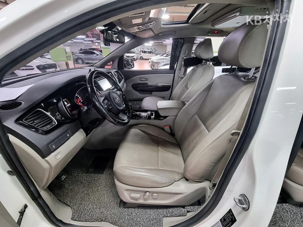2015 - kia carnival