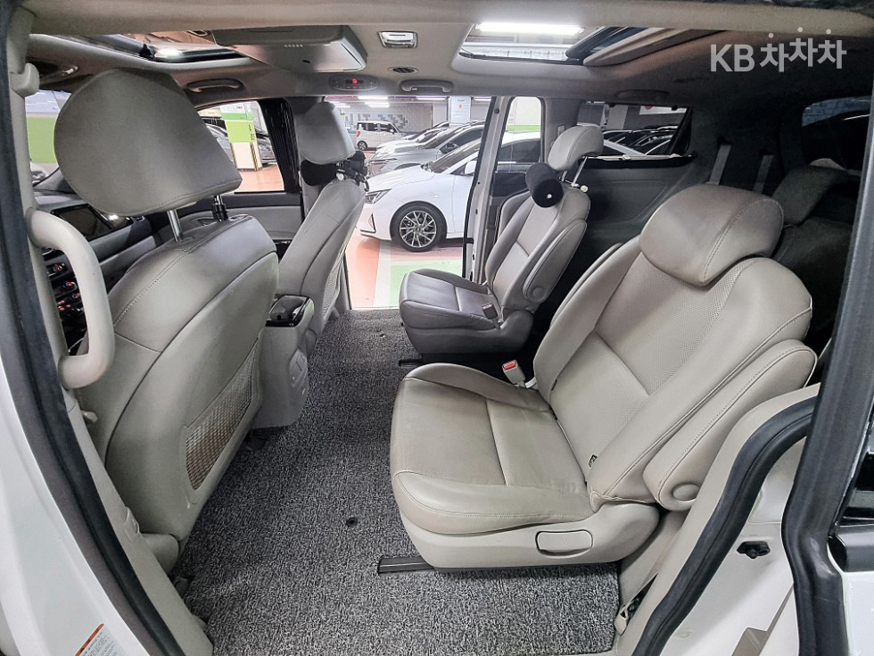 2015 - kia carnival