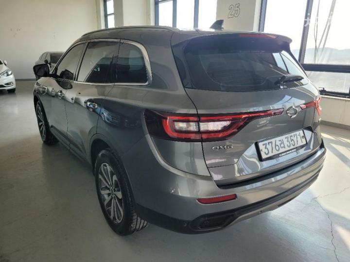 Renault QM6 2.0 LPe 2WD RE 5