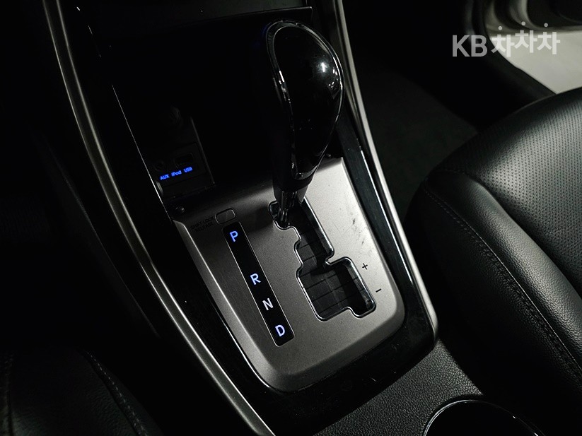 Hyundai Avante — miniaturë 12