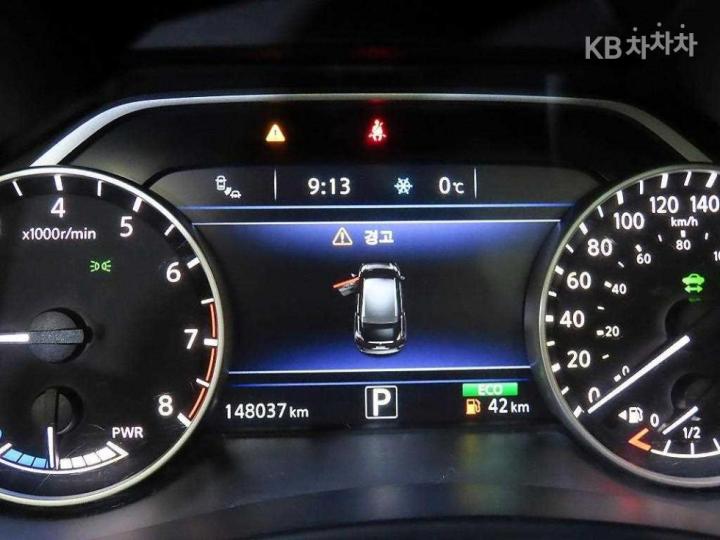 Nissan Murano 2.5 Hybrid Platinum 10