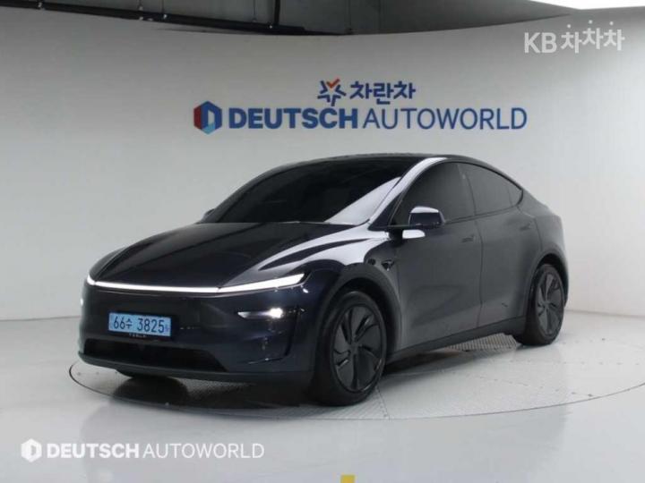 Tesla Model Y Long Range 2