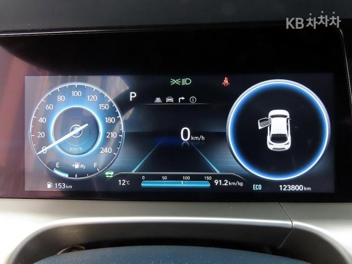 Hyundai Nexo Premium 10