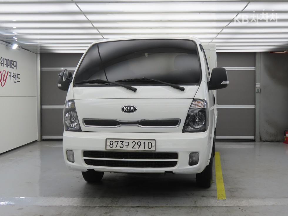 2019 - kia bongo iii
