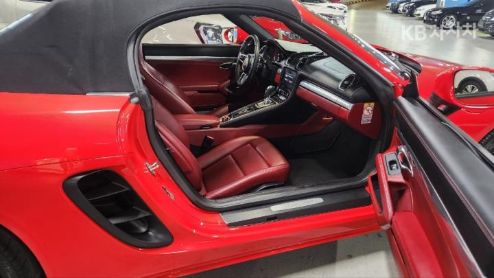 Porsche Boxster 2.0 7