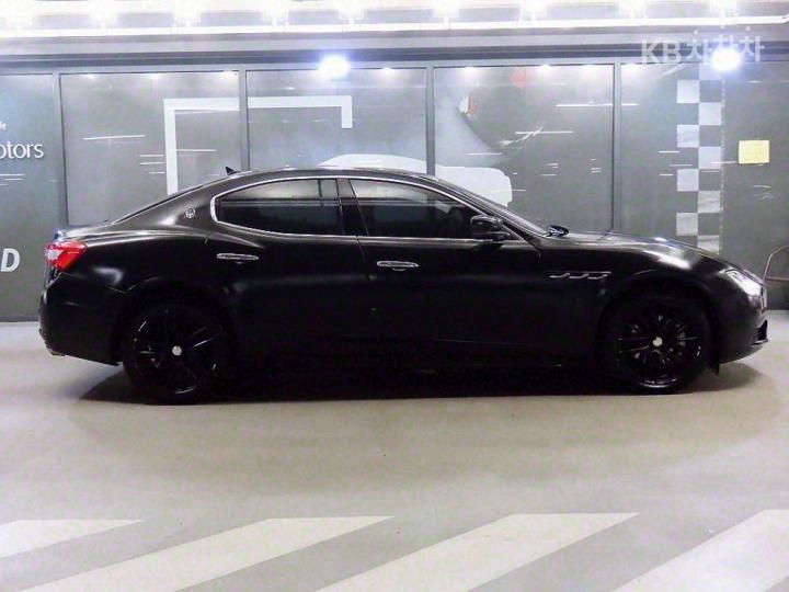 Maserati Ghibli 3.0 Diesel 4