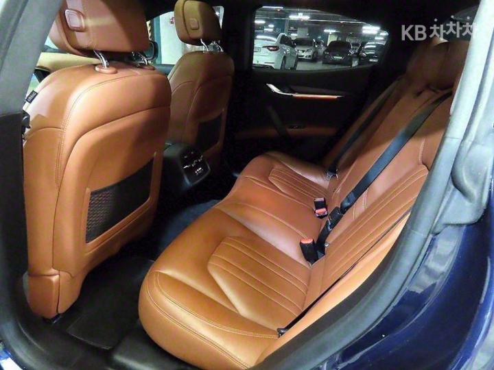 Maserati Ghibli 3.0 Diesel 8