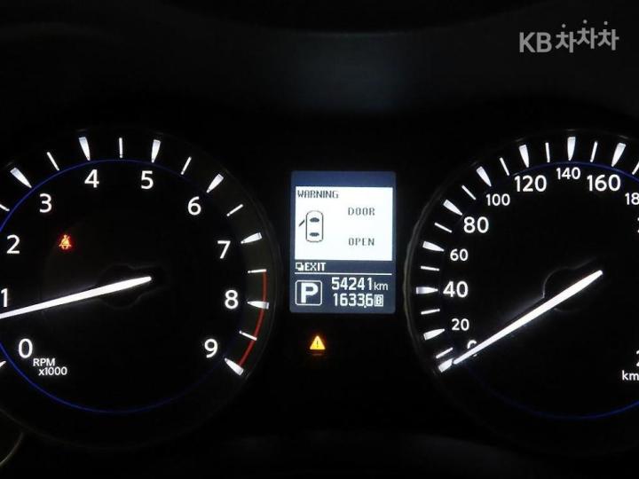 Infiniti Q70 3.7 Style 10