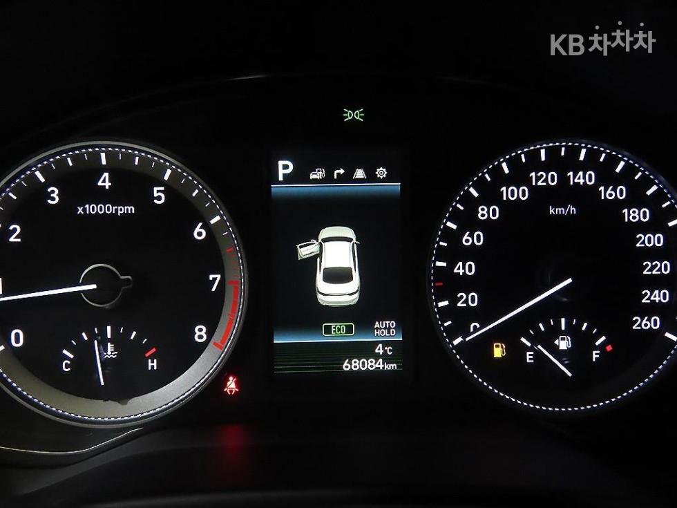 Hyundai Grandeur — miniaturë 9