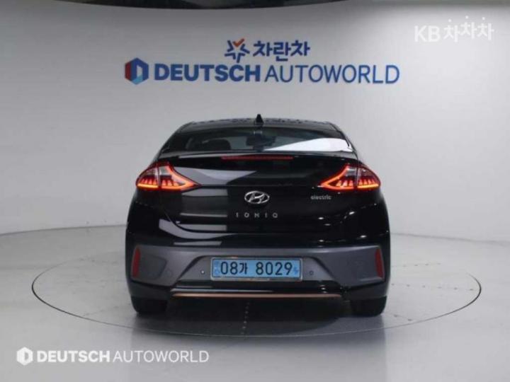 Hyundai IONIQ Electric Q 5