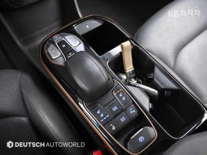 Hyundai IONIQ Electric Q 10