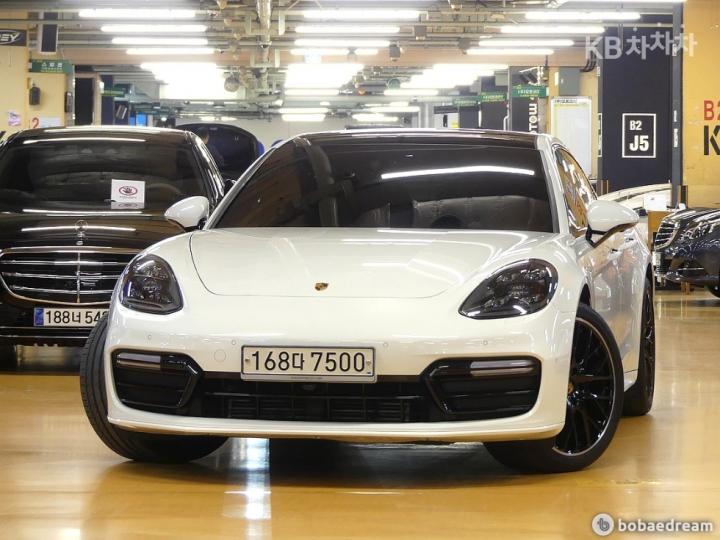 Porsche Panamera 971 3.0 4 Base Type