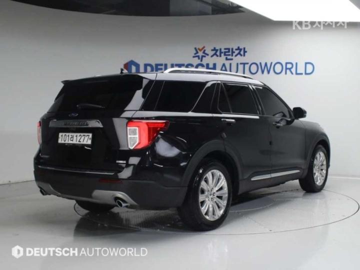 Ford Explorer Gasoline Turbo 2.3 AWD Limited 3