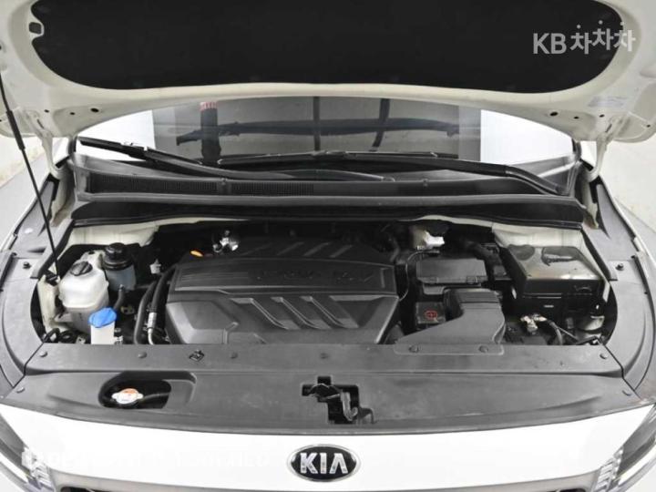 Kia Carnival 2.2 Diesel Prestige 7