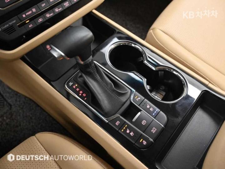 Kia Carnival 2.2 Diesel Prestige 10