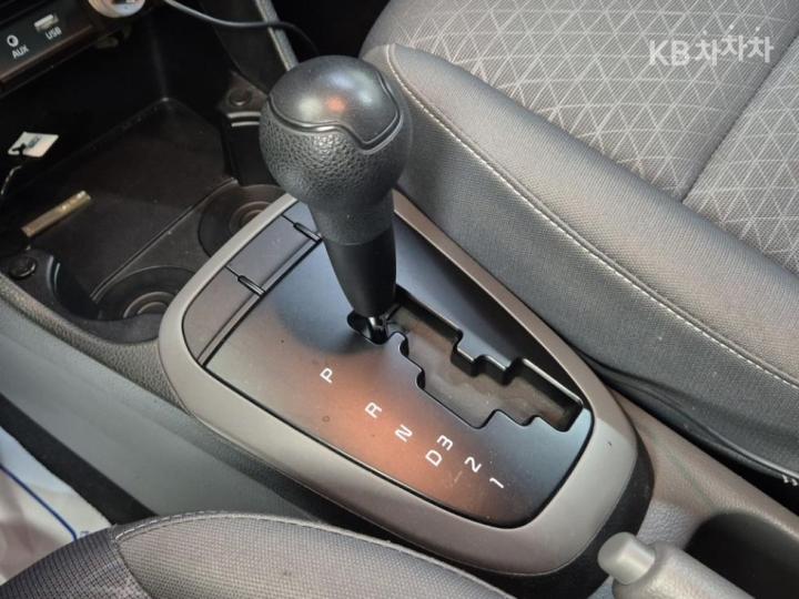 Kia Morning JA LPi Deluxe 9