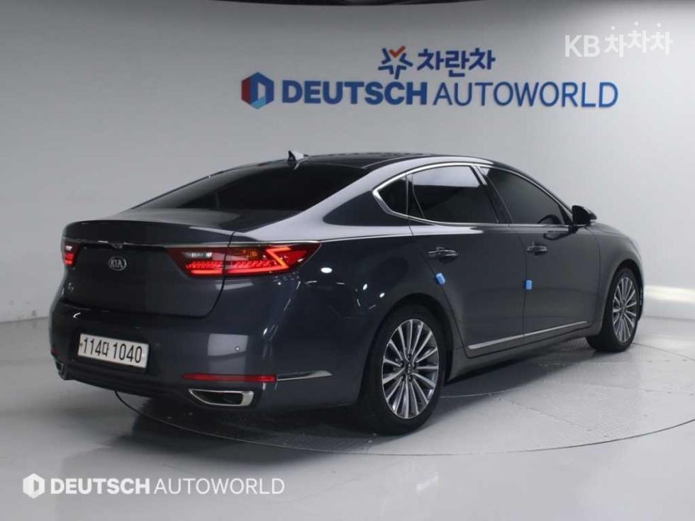 2019 - kia k7