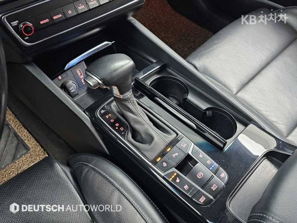 2019 - kia k7