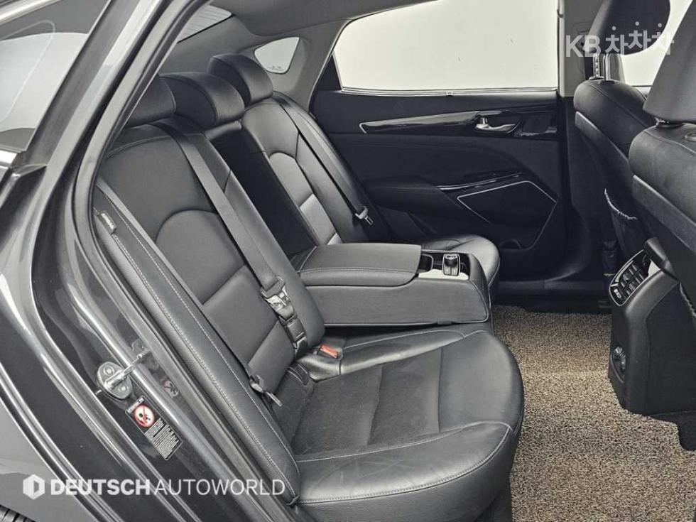2019 - kia k7