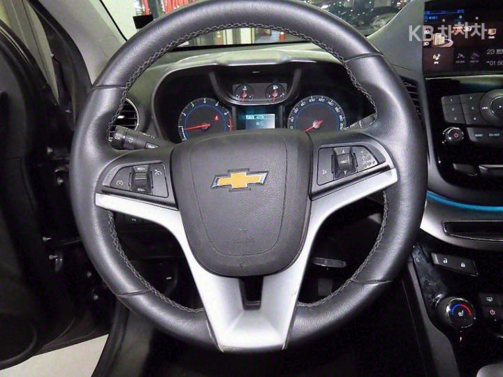 Chevrolet Orlando LPG LTZ Premium 10