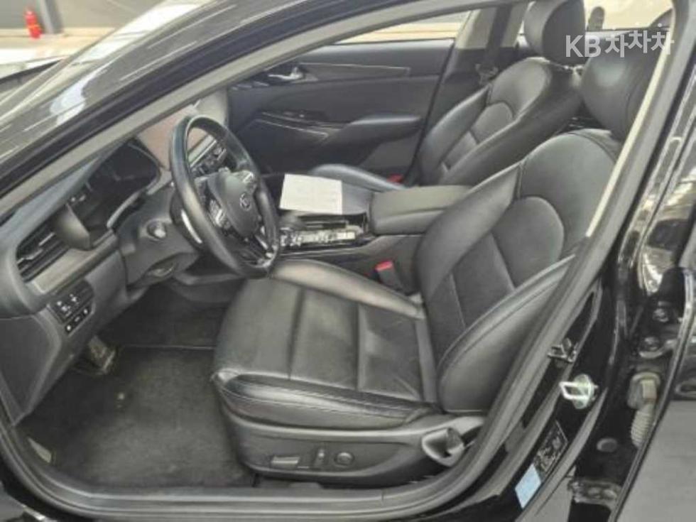 2021 - kia k7