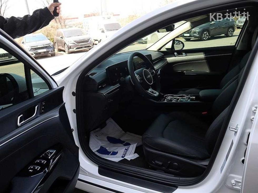 2025 - kia k5