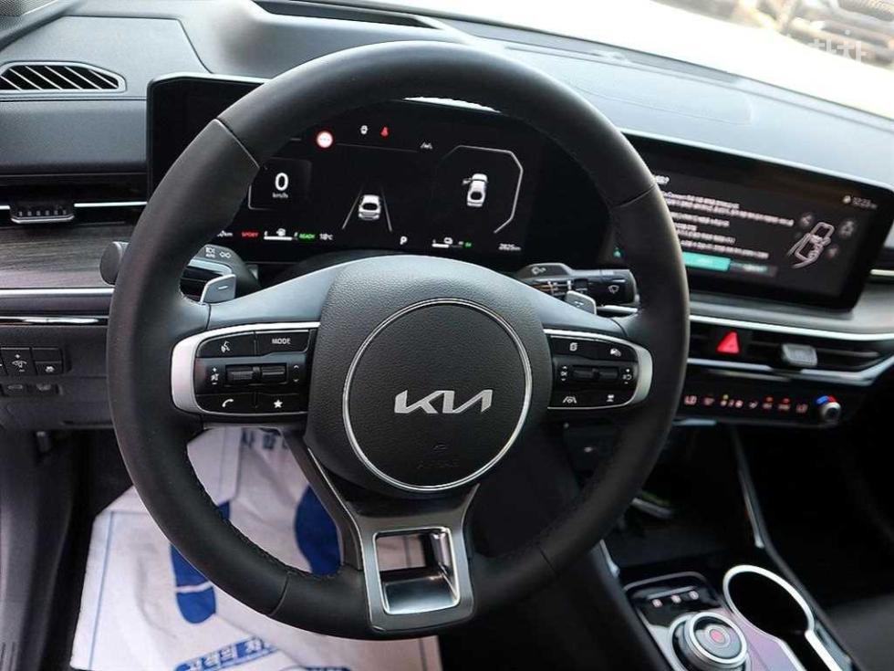 2025 - kia k5