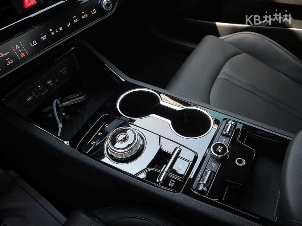 2025 - kia k5